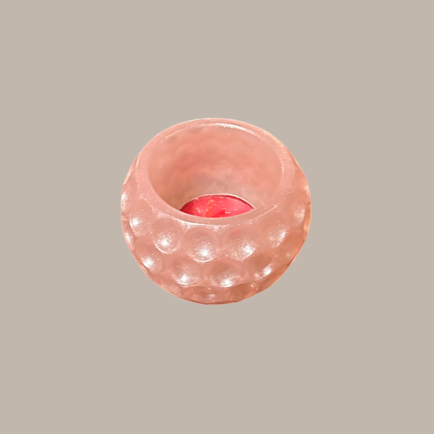 Kerzenglas aus rosa Epoxidharz