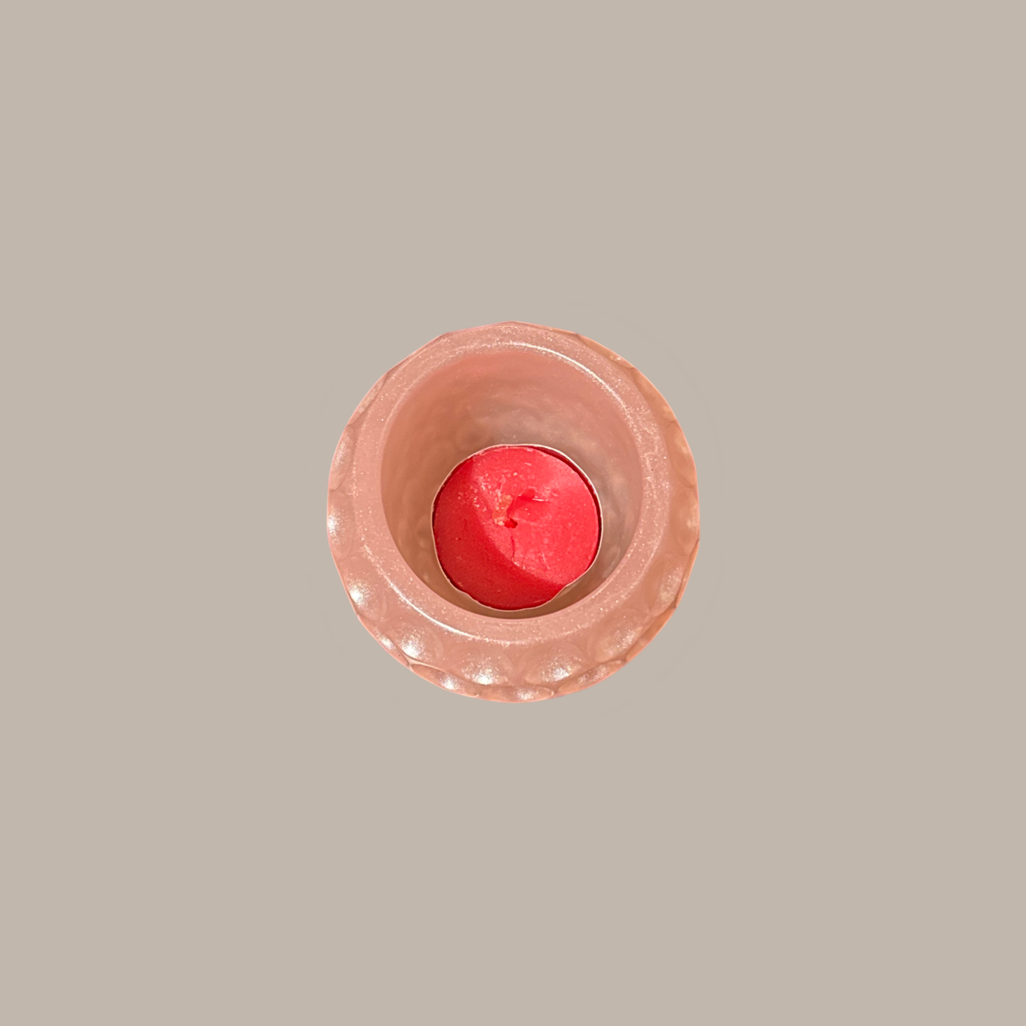 Kerzenglas aus rosa Epoxidharz